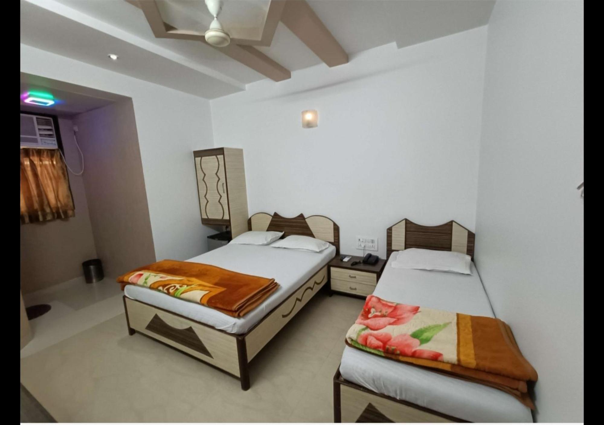 Hotel Broadway Colaba Mumbai Exterior foto